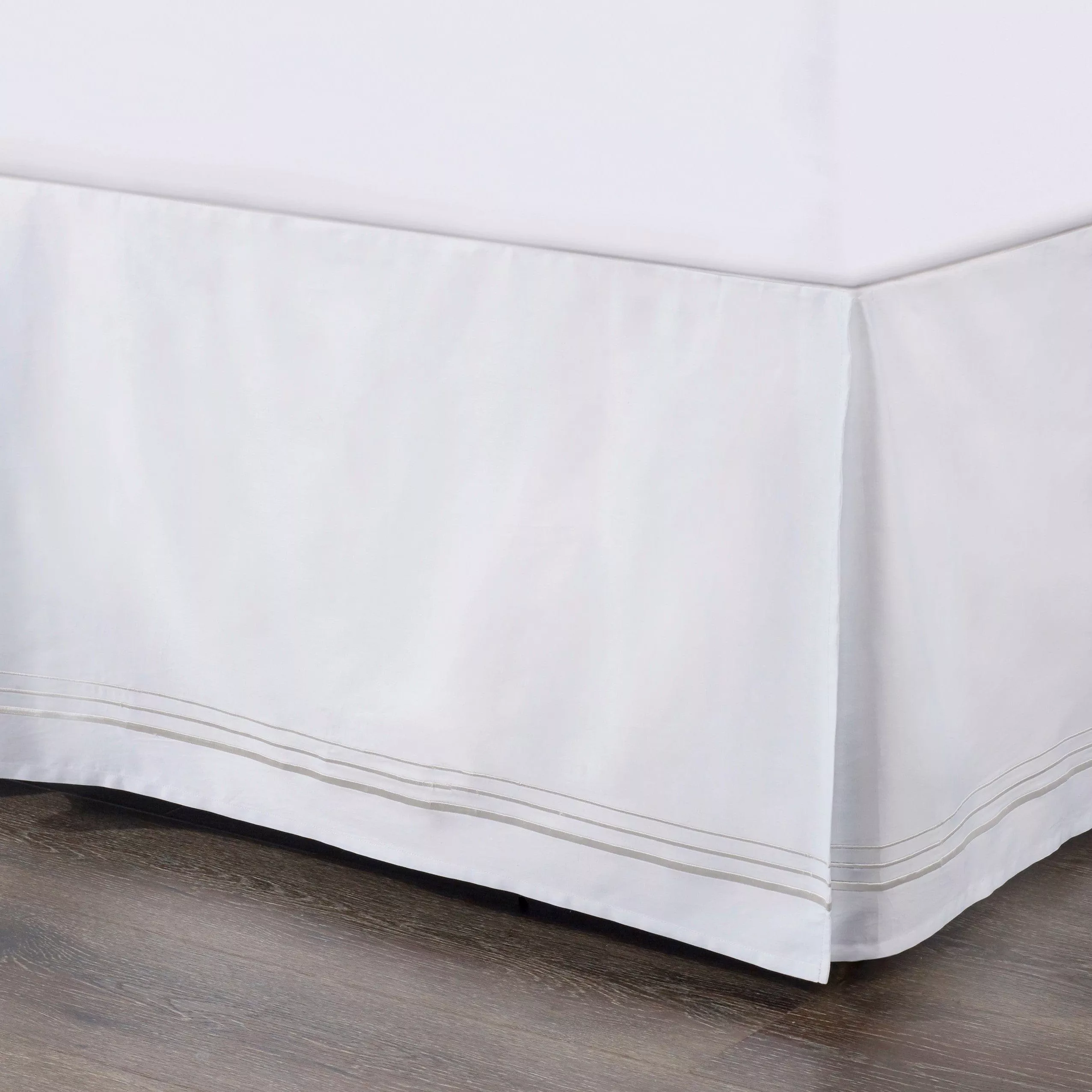 Border Embroidery King Bed Skirt