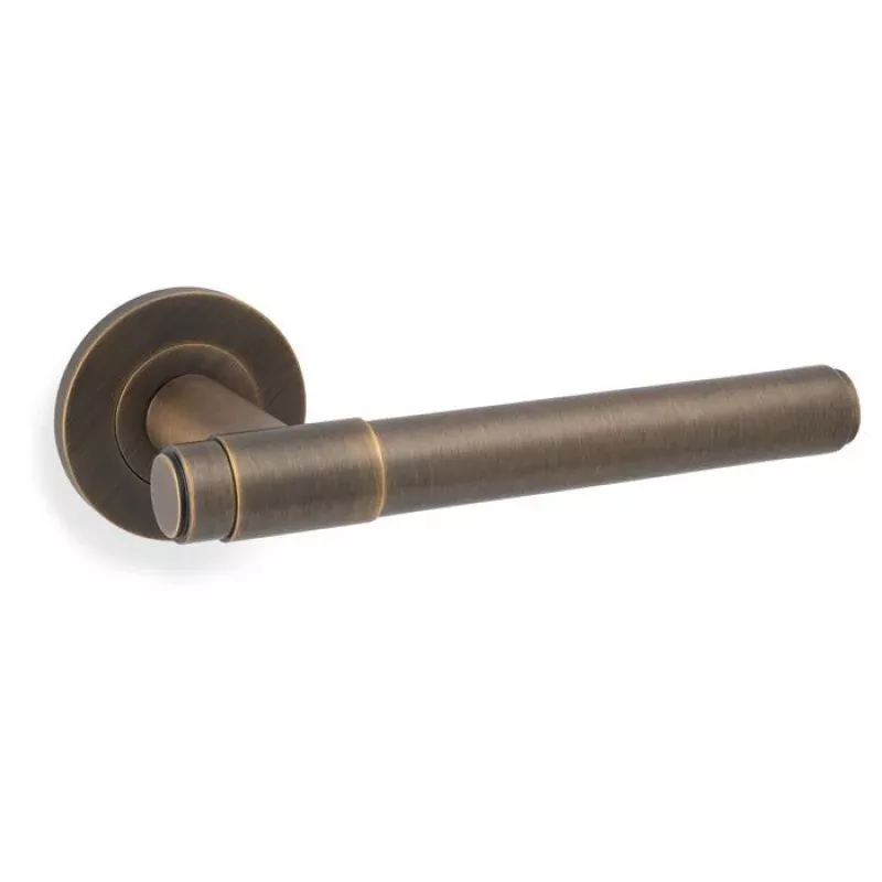 Kingston Plain Lever on Round Rose