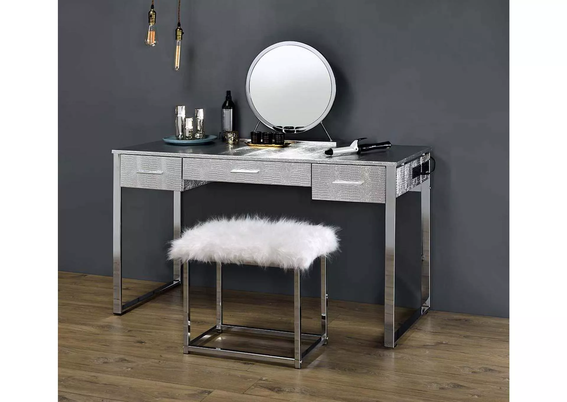 Myles Vanity Set with USB