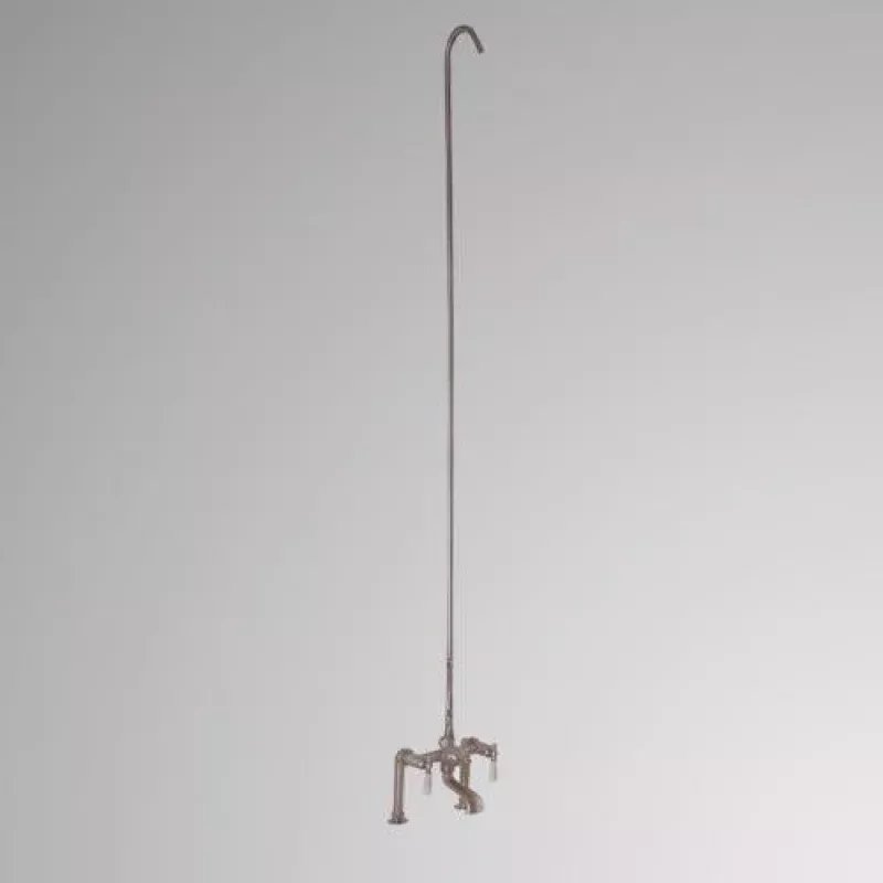Traditional Deck-Mount Tub Faucet and Riser