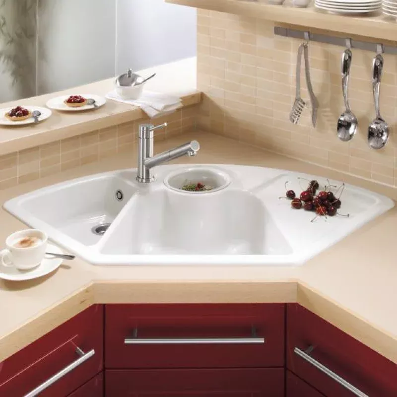 Villeroy & Boch Solo Corner Sink